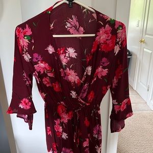 Three quarter sleeve romper, only worn twice. Very good condition